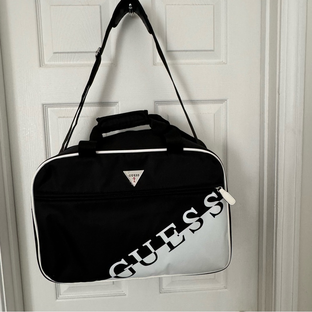 Guess sport/travel tote from KENNER TRAVEL collection